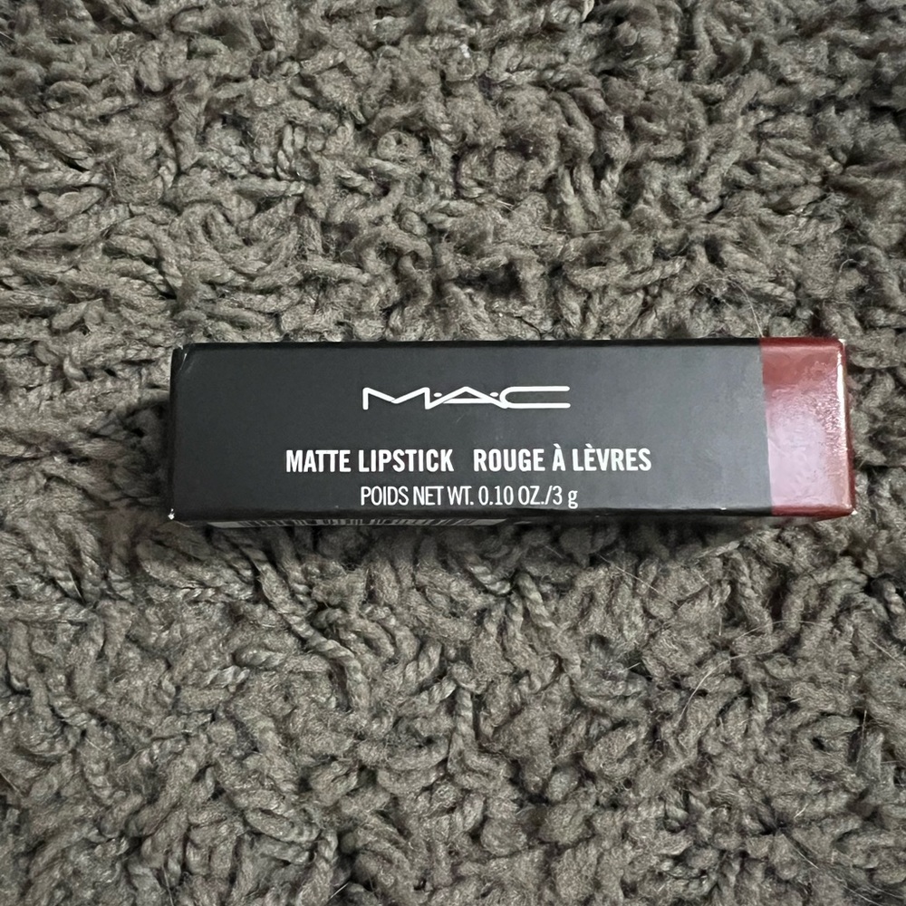 New ! Mac lipstick